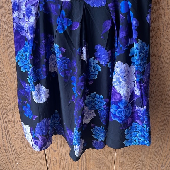 NEW Purple and Blue Hydrangea Fit & Flare Dress Size 16W - Picture 10 of 15